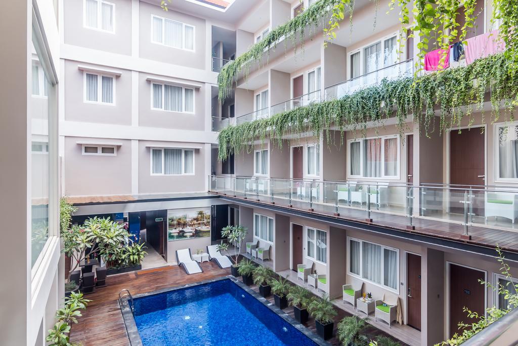 Zen Rooms Kuta Kubu Anyar 1 Bagian luar foto