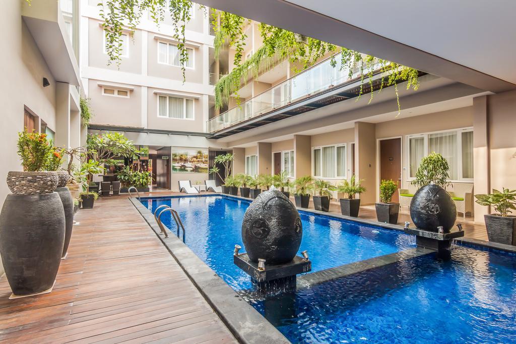Zen Rooms Kuta Kubu Anyar 1 Bagian luar foto