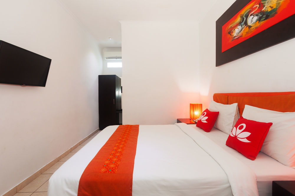 Zen Rooms Kuta Kubu Anyar 1 Bagian luar foto