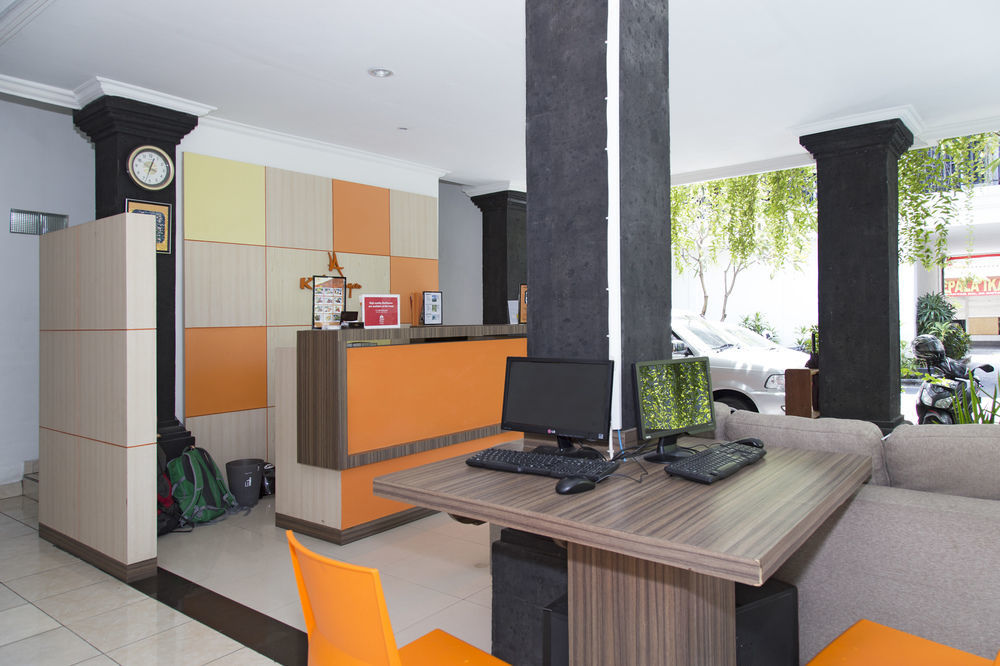 Zen Rooms Kuta Kubu Anyar 1 Bagian luar foto