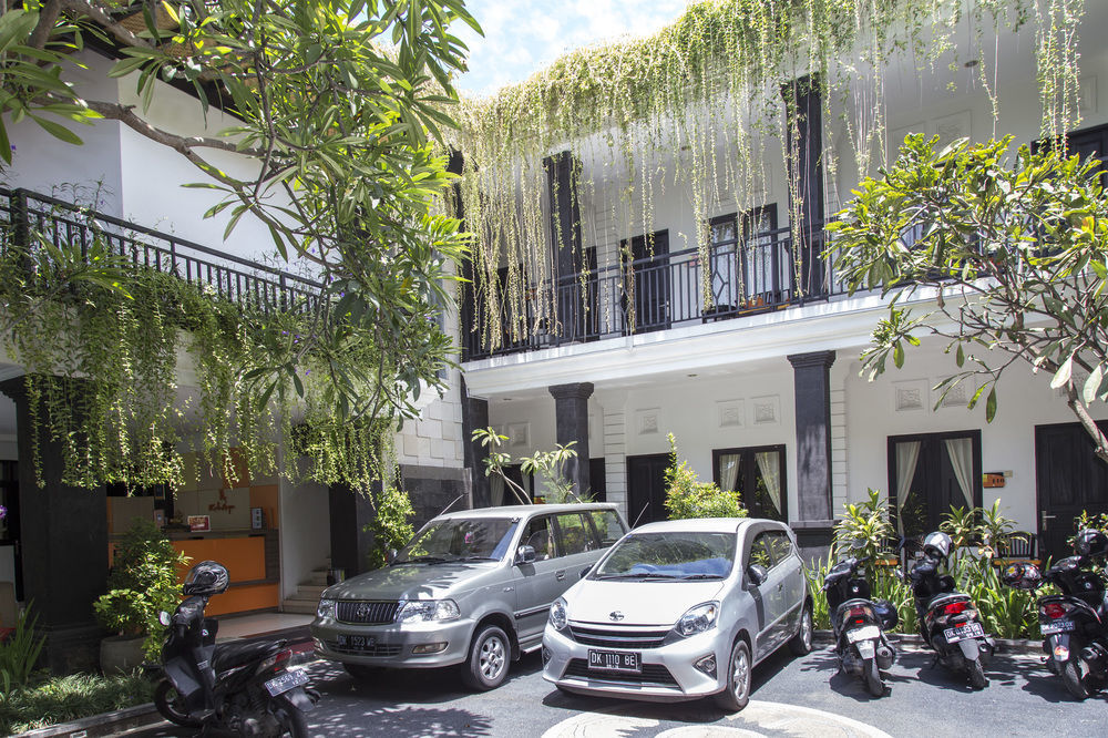 Zen Rooms Kuta Kubu Anyar 1 Bagian luar foto